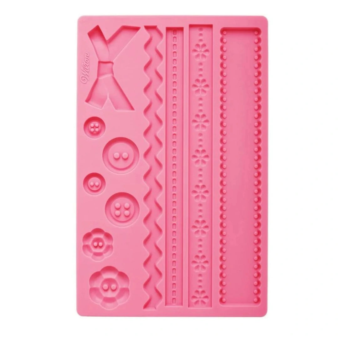Silicon Button With Pink Rope